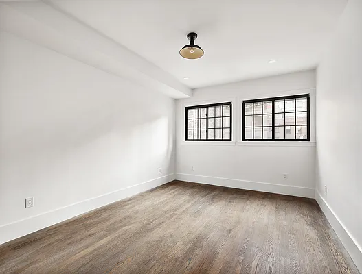 Rented by Compass | media 21