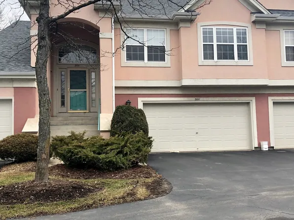 3011 Lexington Ln #10L42, Glenview, IL 60026