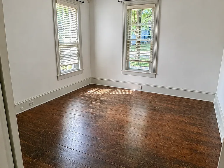 541 Union St — Photo 13