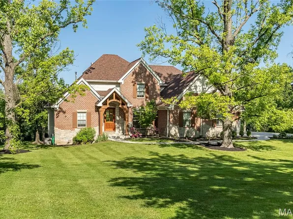 111 N Mosley Rd, Saint Louis, MO 63141