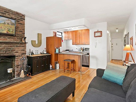 3rd image of 235 E 51st St APT 6D