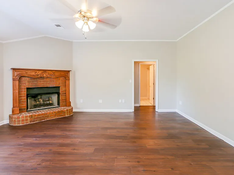 6743 Hare Run Ln — Photo 4