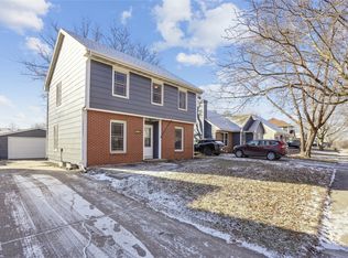 5016 Westwood Dr, West Des Moines, IA 50265