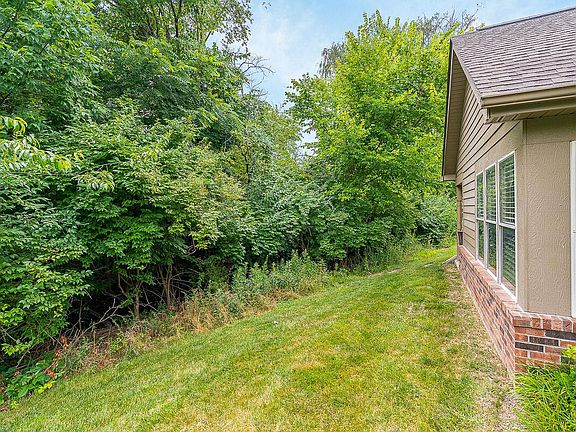 3rd image of 603 Piney Glen Dr