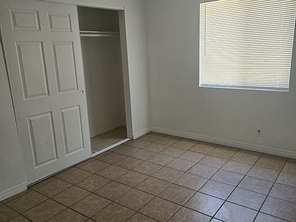 3rd image of 2525 Diamond St #A