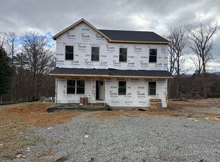 4904 Oak Rd NW, Roanoke, VA 24017