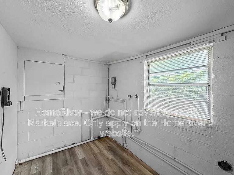 1455 Bethesda St — Photo 7
