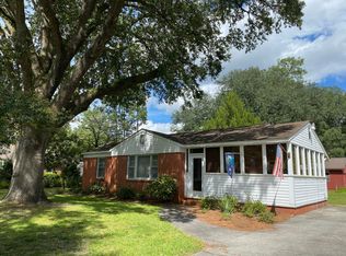 206 Pineland Rd, Walterboro, SC 29488