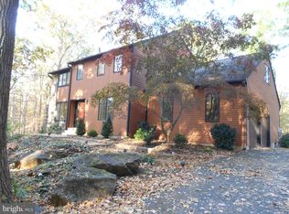 8152 Covered Bridge Rd, Quakertown, PA 18951