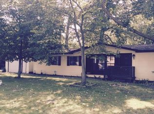 8477 Chicago St, Bremen, IN 46506