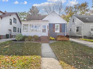 346 E Jarvis Ave, Hazel Park, MI 48030