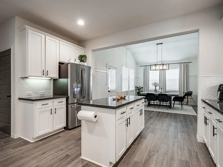 14231 Angelina Dr — Photo 16