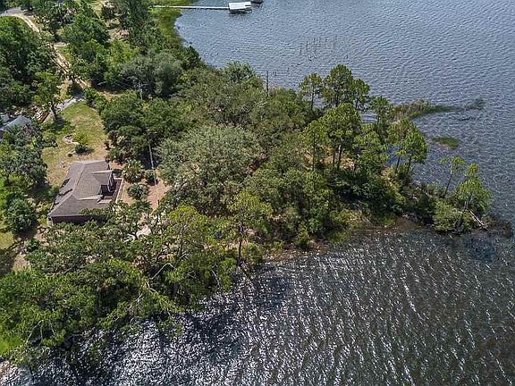 3rd image of 7600 Bay Vista Ln