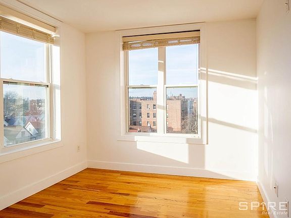 4th image of 490 Ocean Pkwy APT 63