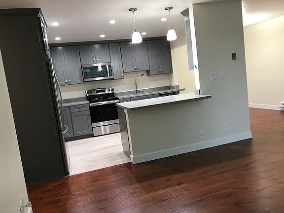 2nd image of 1335 El Camino Real APT 107