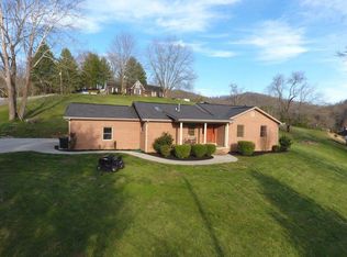 62 Doolin Cemetery Rd, Heidrick, KY 40949