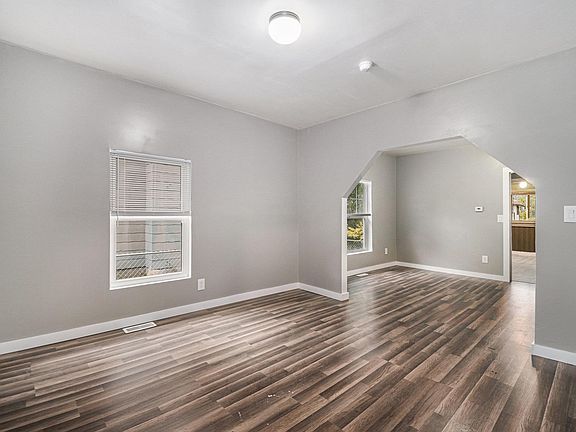 2nd image of 1167 E Indiana Ave