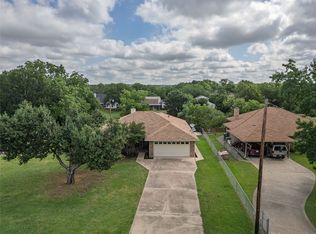 4007 Cherokee Ct, Granbury, TX 76048