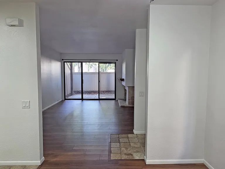 508 Woodside Oaks #3 — Photo 6