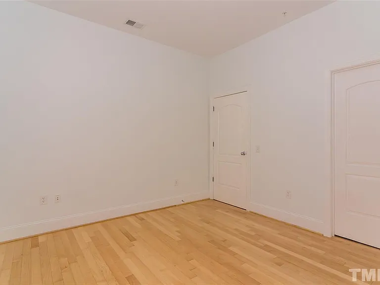 317 W Morgan St #308 — Photo 16
