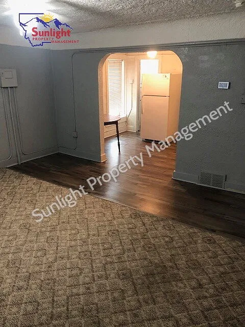 Studio, 1.0 bath, 375 sqft, $725 — Photo 2