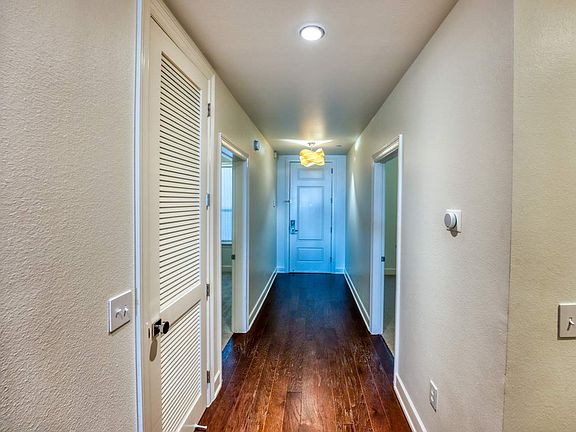 3rd image of 101 W Bank Unit 53