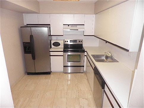 5th image of 3600 Mystic Pt Dr APT 510