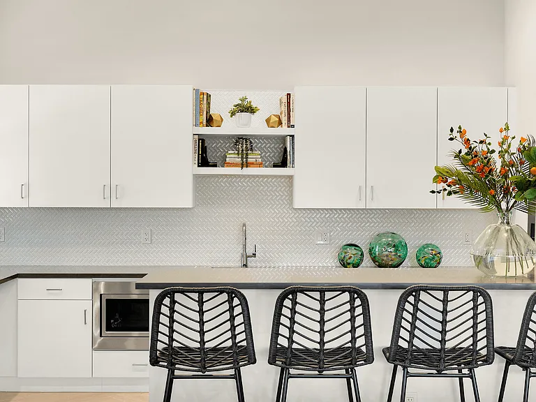 Pura Vida Hialeah Luxury Apartments — Photo 18