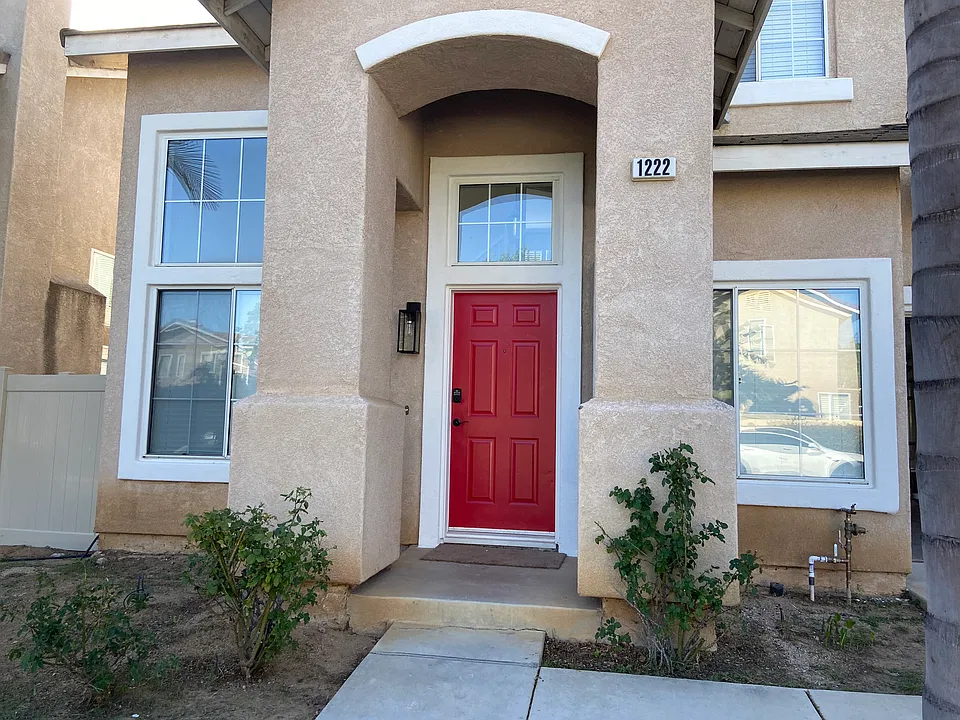 1222 Mirasol Ln