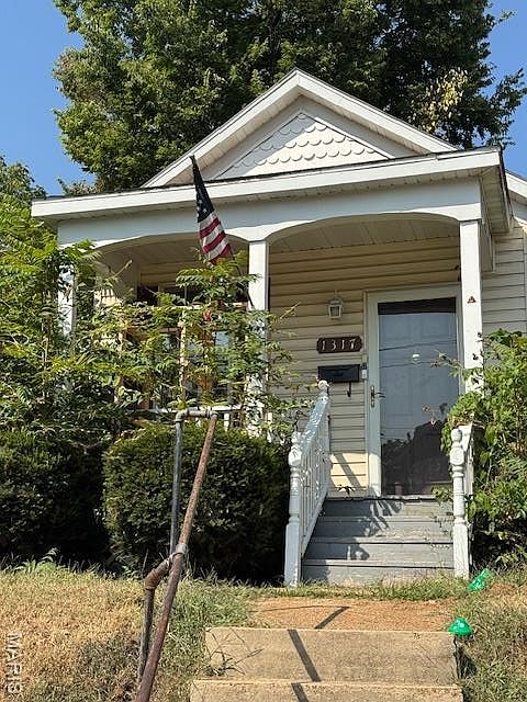2nd image of 1317 Graham St