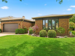 759 Yorkshire Ln, Des Plaines, IL 60016