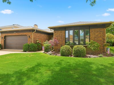 759 Yorkshire Ln, Des Plaines, IL, 60016