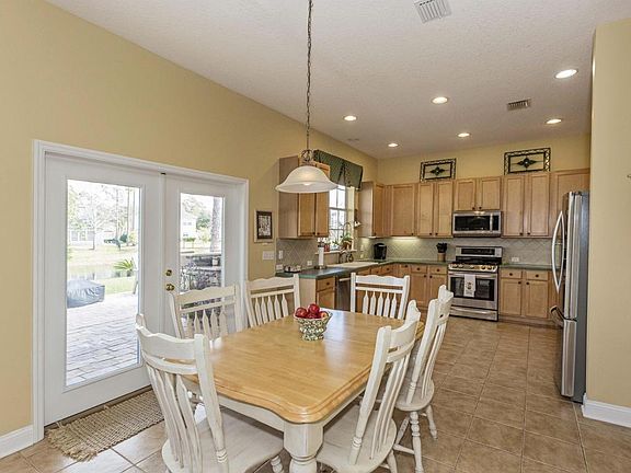 5th image of 1195 Eagle Point Dr