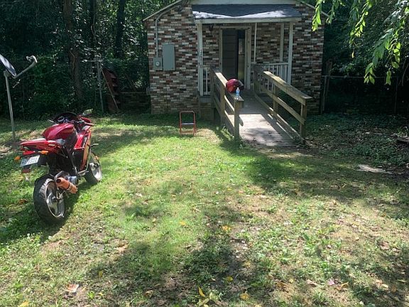2nd image of 1849 Brushy Mountain Rd #B