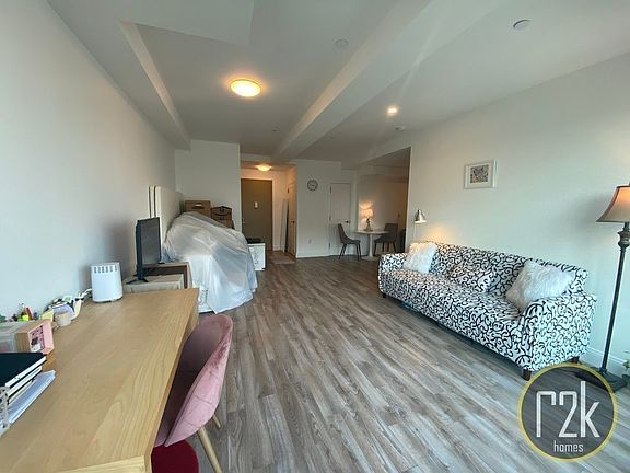 4th image of 28-18 Astoria Blvd #6P