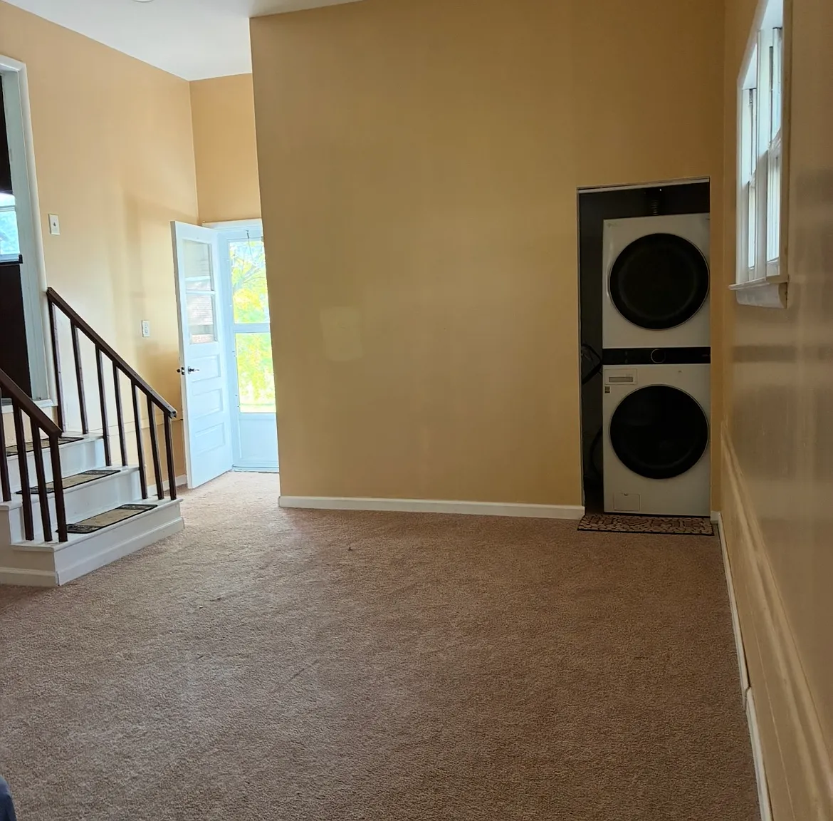 422 Troy Schenectady Rd — Photo 3