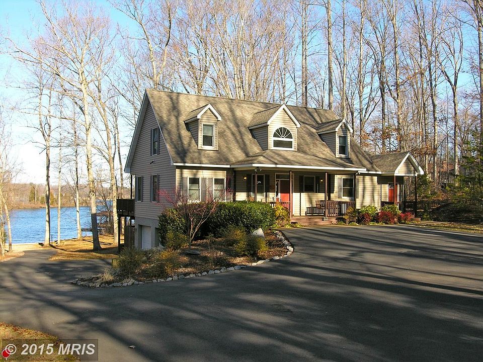 Beautiful 1.7 Acre Lakefront Setting