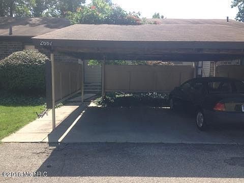 2nd image of 2667 Chatham Woods Dr SE #26