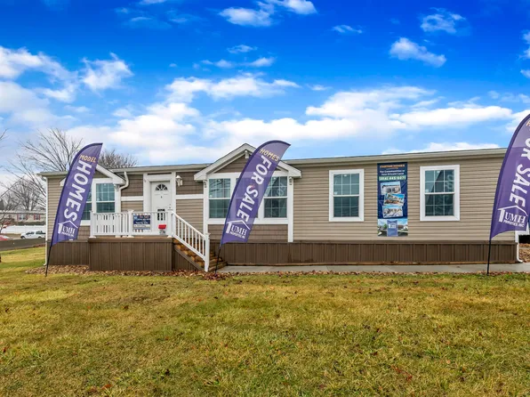 Champion SL2 S & F SUNNY ACRES SALES CENTER Plan, UMH Somerset Sales Center