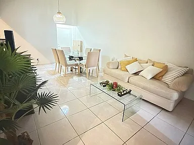 9443 Fontainebleau Blvd APT 209 — exterior photo