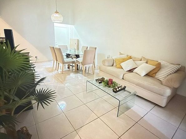 9443 Fontainebleau Blvd APT 209