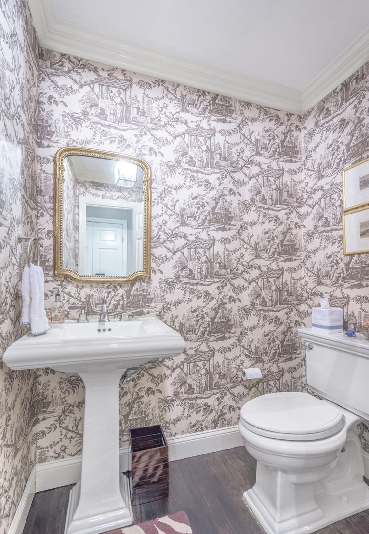 POWDER ROOM