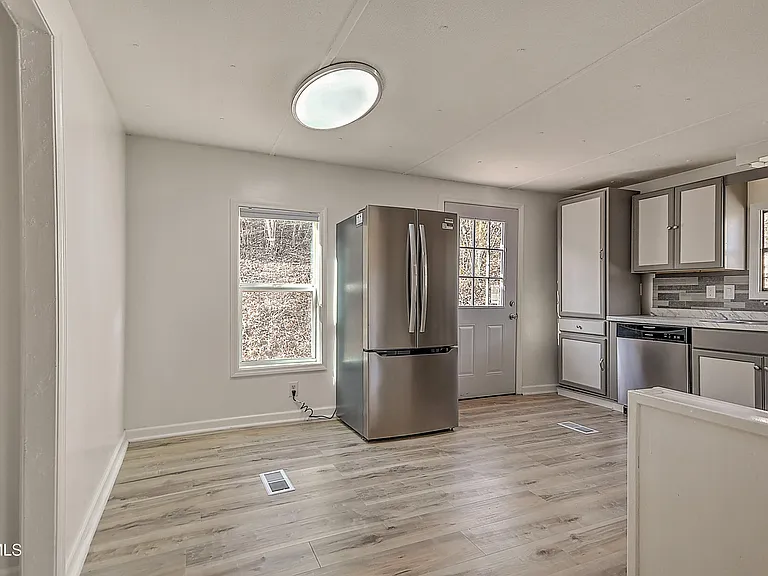 704 Church Hill Dr — Photo 8