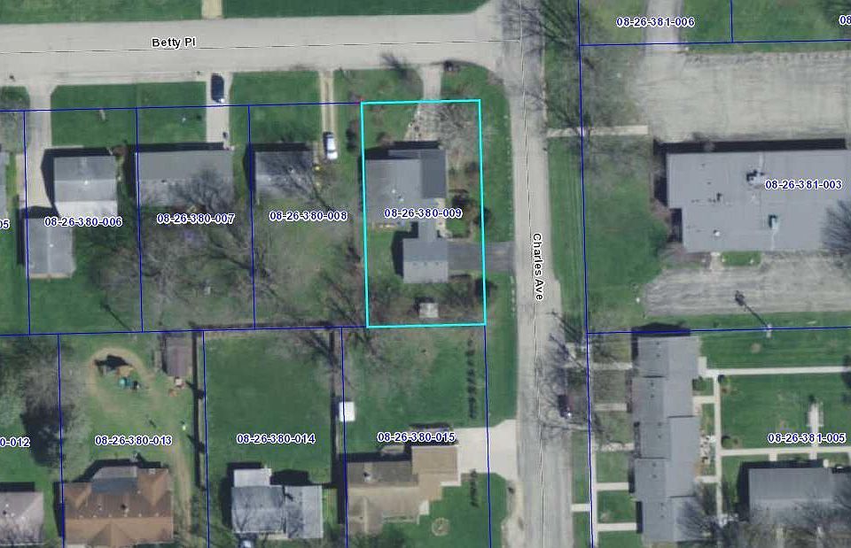 2nd image of 421 Betty Pl