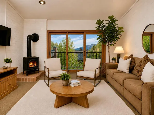 127 Saddle Rd #D7, Ketchum, ID 83340