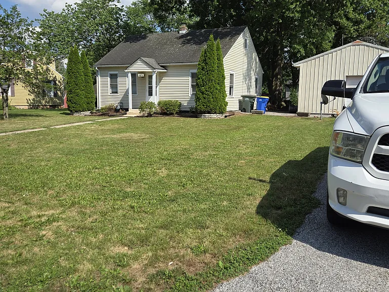 1875 Poplar Rd — Photo 3
