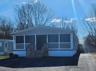 608 Sycamore Ln, Utica, NY 13502
