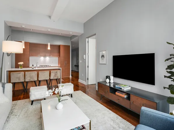 140 West 22nd Street image 3 of 15