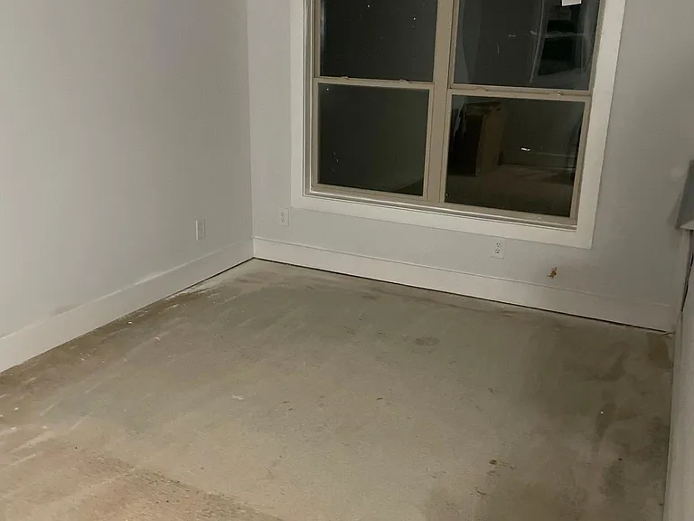 697 Keats Ct — Photo 3