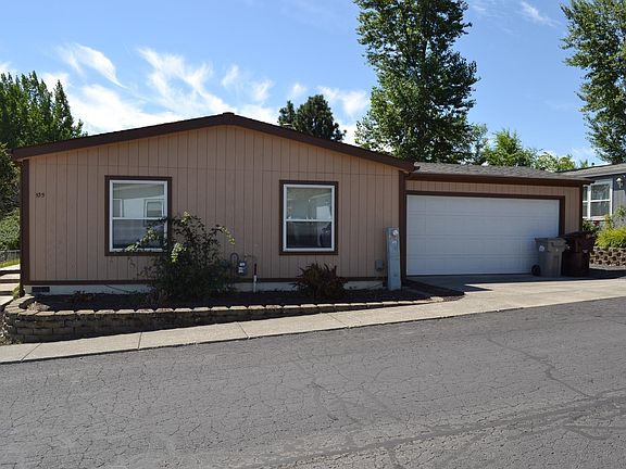 2nd image of 105 NW Parkwood Blvd